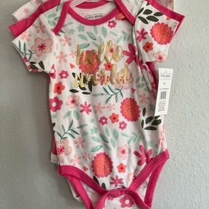 Baby gear three pack bodysuits 6 - 9 months